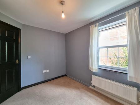 2 bedroom Property to let in Lock Keeper Close, Leicester