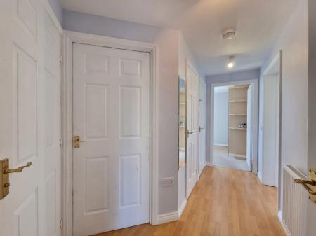 2 bedroom Property to let in Lock Keeper Close, Leicester