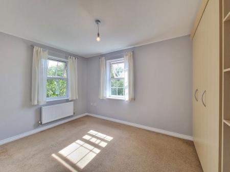 2 bedroom Property to let in Lock Keeper Close, Leicester