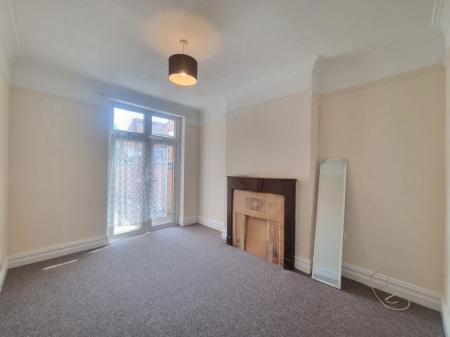 3 bedroom Property to let in Sweetbriar Road, Leicester