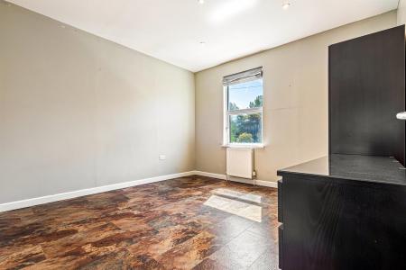 3 bedroom Terraced House for sale in Knighton Fields Road West, Knighton Fields, Leicester