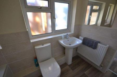 1 bedroom Property to let in St Leonards Road, Leicester