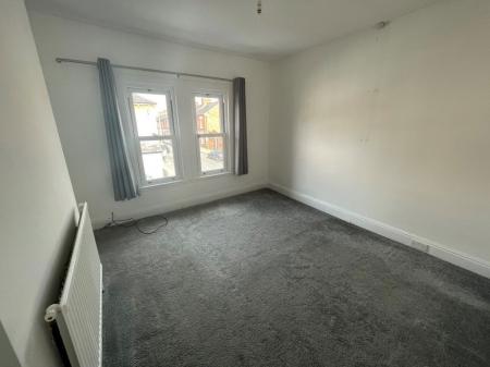 2 bedroom Property to let in Montague Road, Leicester
