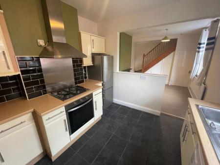 2 bedroom Property to let in Montague Road, Leicester