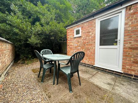 3 bedroom Terraced House for sale in Winchester Avenue, Leicester