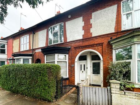 3 bedroom Terraced House for sale in Winchester Avenue, Leicester