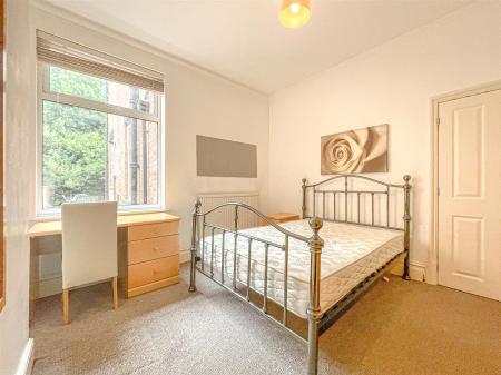 3 bedroom Terraced House for sale in Winchester Avenue, Leicester