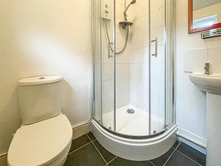 3 bedroom Terraced House for sale in Winchester Avenue, Leicester