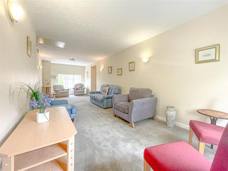 2 bedroom Apartment for sale in Ronald Court, Avenue Road, Stoneygate