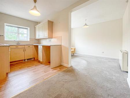 2 bedroom Apartment for sale in Ronald Court, Avenue Road, Stoneygate