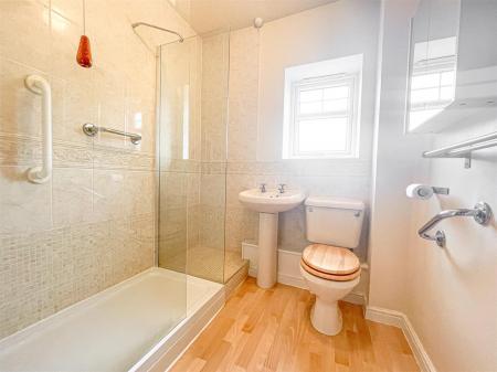 2 bedroom Apartment for sale in Ronald Court, Avenue Road, Stoneygate
