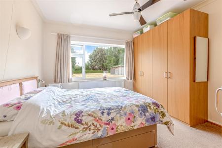 3 bedroom Bungalow for sale in Rectory Road, Wanlip, Leicester