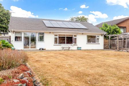 3 bedroom Bungalow for sale in Rectory Road, Wanlip, Leicester