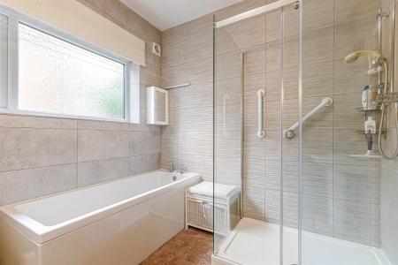3 bedroom Bungalow for sale in Rectory Road, Wanlip, Leicester