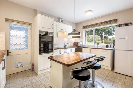 3 bedroom Bungalow for sale in Rectory Road, Wanlip, Leicester