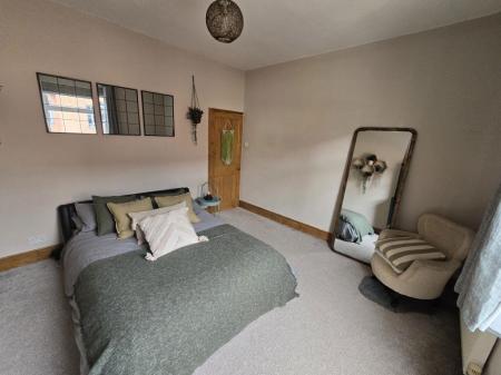 2 bedroom Property to let in Leopold Road, Leicester
