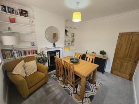 2 bedroom Property to let in Leopold Road, Leicester