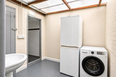 4 bedroom Terraced House for sale in Wilberforce Road, West End