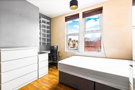 4 bedroom Terraced House for sale in Wilberforce Road, West End