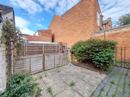 2 bedroom Terraced House for sale in St Leonards Road, Clarendon Park, Leicester