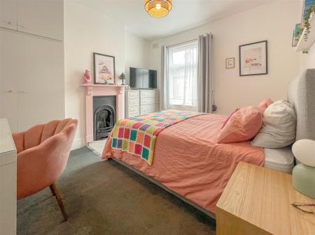 2 bedroom Terraced House for sale in St Leonards Road, Clarendon Park, Leicester