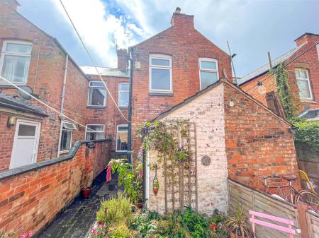 2 bedroom Terraced House for sale in St Leonards Road, Clarendon Park, Leicester