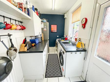 2 bedroom Terraced House for sale in St Leonards Road, Clarendon Park, Leicester