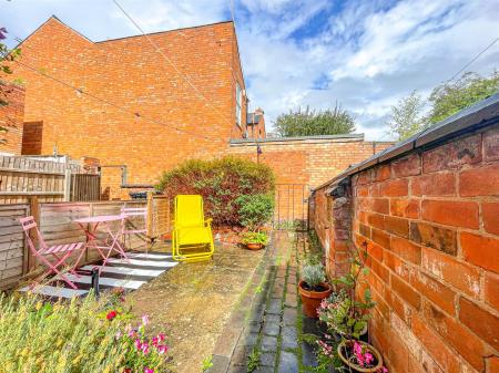2 bedroom Terraced House for sale in St Leonards Road, Clarendon Park, Leicester