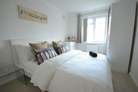 2 bedroom Property to let in Cedars Court, Leicester