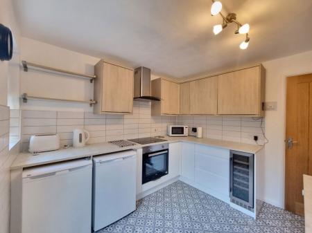 2 bedroom Property to let in Cedars Court, Leicester
