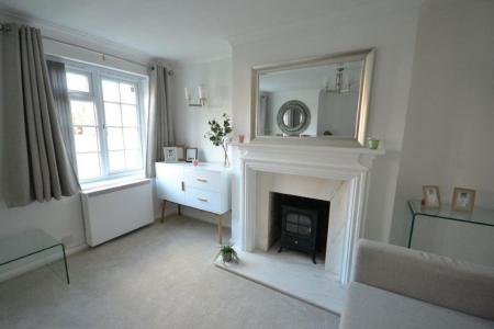 2 bedroom Property to let in Cedars Court, Leicester