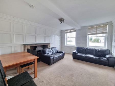 4 bedroom Property to let in Church Gate, Derby