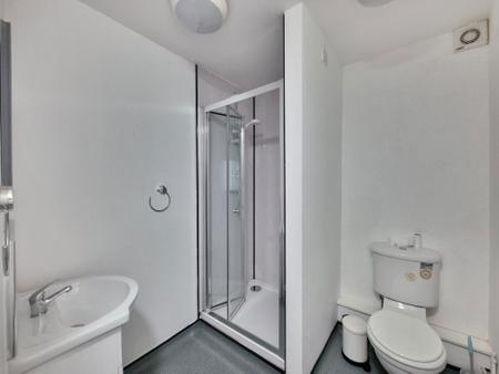 4 bedroom Property to let in Church Gate, Derby