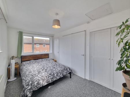 1 bedroom Property to let in Polden Close, Loughborough