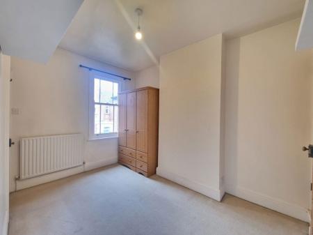 2 bedroom Property to let in Cradock Road, Leicester
