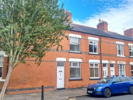 2 bedroom Property to let in Cradock Road, Leicester