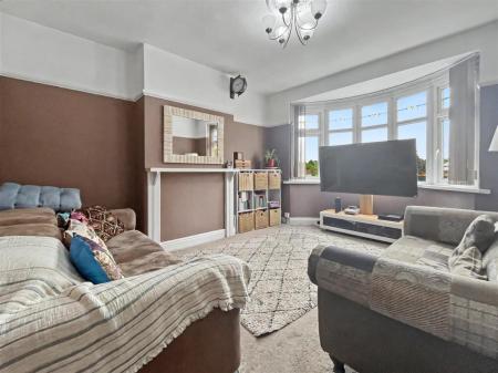 4 bedroom Semi-detached house for sale in Queen Street, Oadby, Leicester