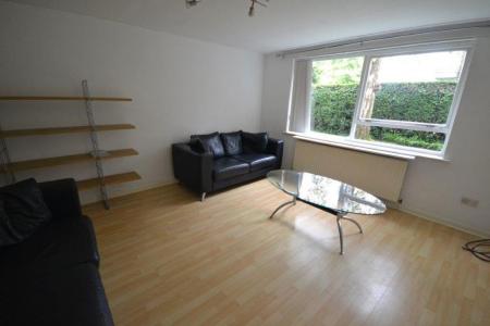 1 bedroom Property to let in Carlton Court, Stoneygate, Leicester