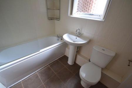 1 bedroom Property to let in Carlton Court, Stoneygate, Leicester