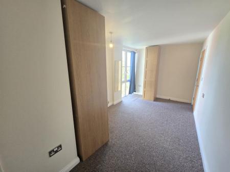 2 bedroom Property to let in Watkin Road, Leicester