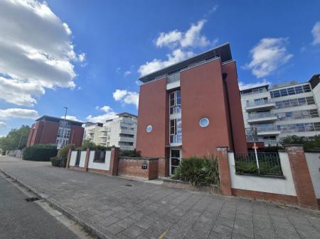 2 bedroom Property to let in Watkin Road, Leicester