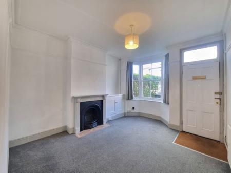 2 bedroom Property to let in Clarendon Park Road, Leicester