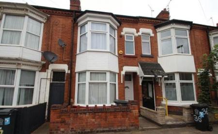 4 bedroom Property to let in Stuart Street, Leicester