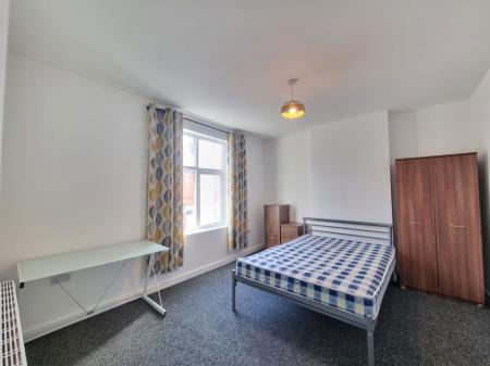 3 bedroom Property to let in Jarrom Street, Leicester