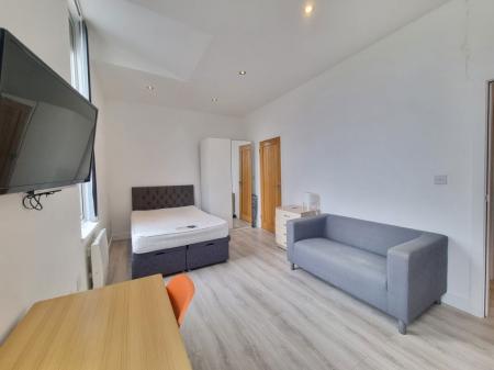 0 bedroom Studio flat to let in London Road, Leicester