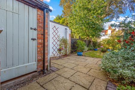 2 bedroom Terraced House for sale in Knighton Church Road, South Knighton, Leicester