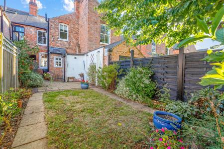 2 bedroom Terraced House for sale in Knighton Church Road, South Knighton, Leicester