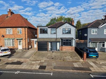 4 bedroom Detached house for sale in Aylestone Drive, Leicester
