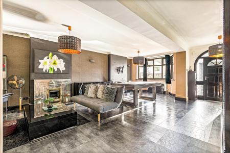 4 bedroom Detached house for sale in Aylestone Drive, Leicester
