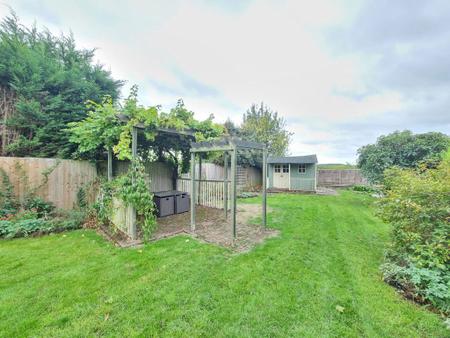 3 bedroom Property to let in Main Street, Leicester